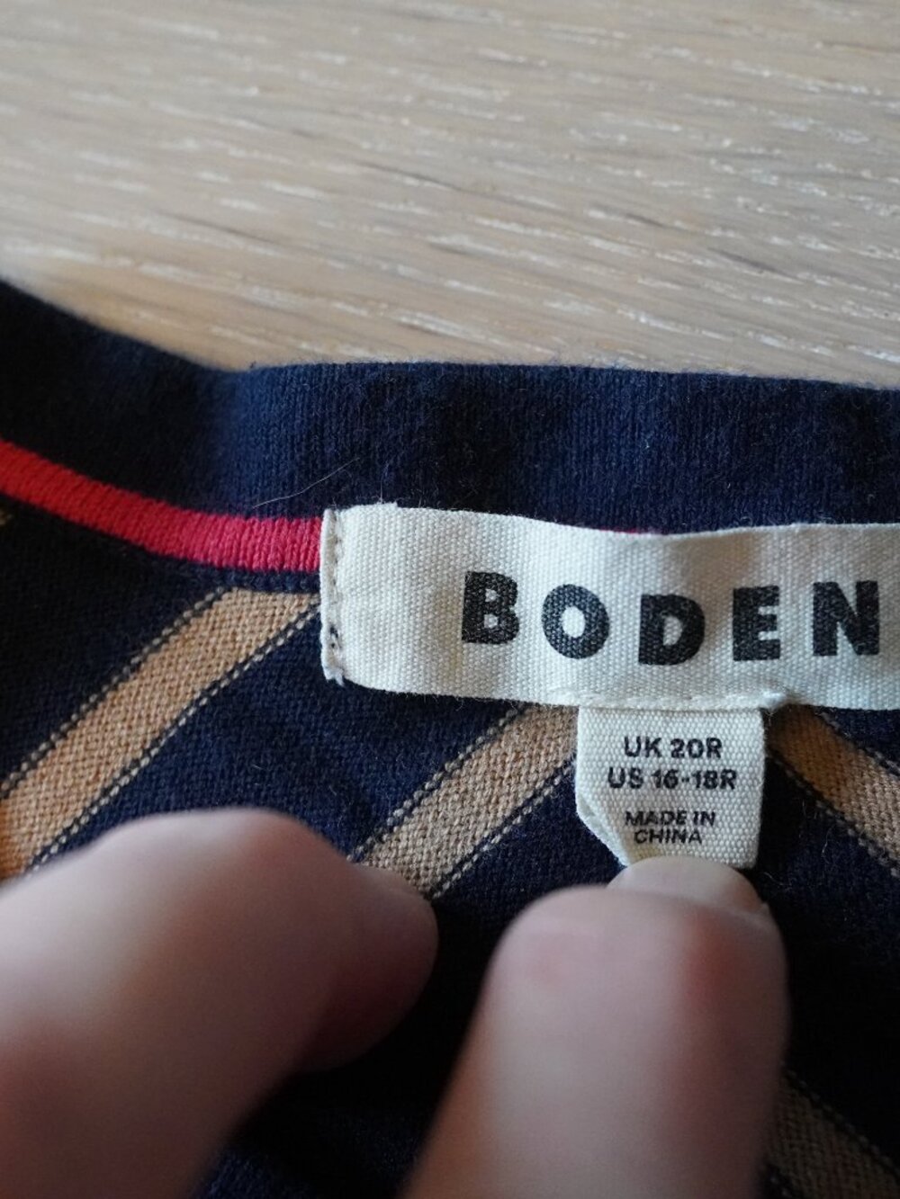 Boden Navy Tan Chevron Stripe Long Sleeve Midi Dress US 16-18. - Picture 3 of 4